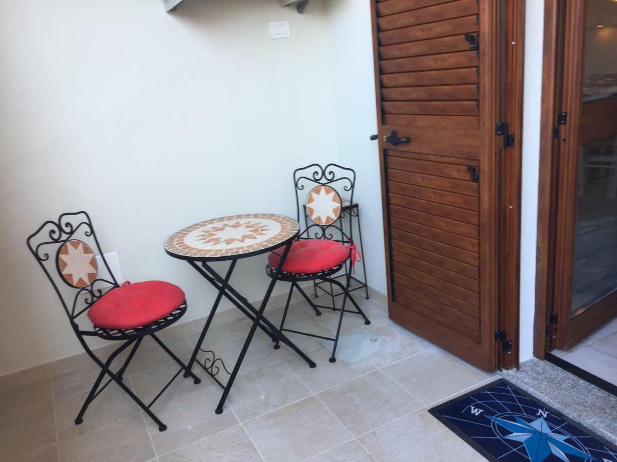 Blue Portrait House Apartment Голфо Аранчи Екстериор снимка